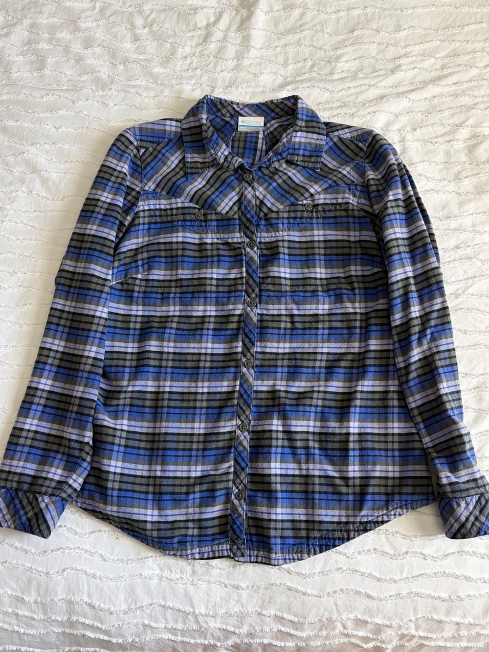 Women’s Columbia Flannel- Medium